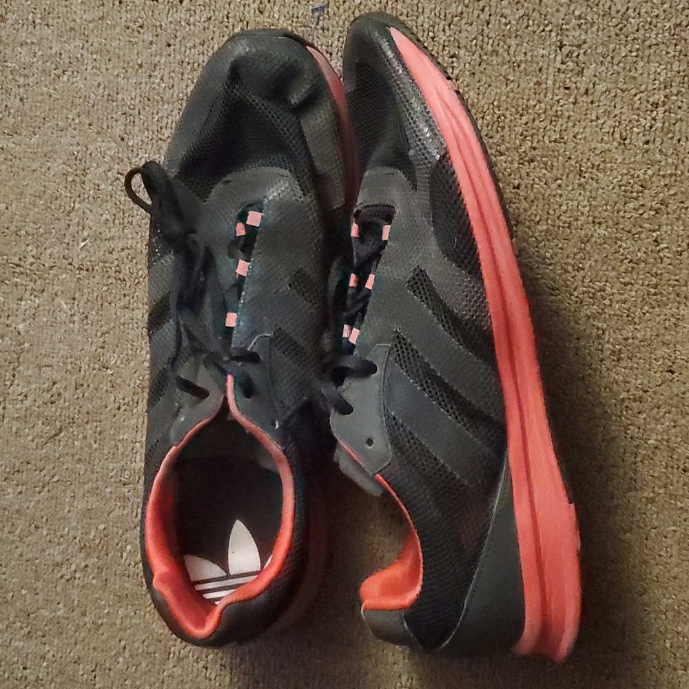 Adidas mens running shoe